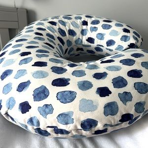 Boppy pillow